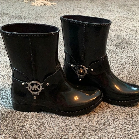 Worn only a couple times like new! - Picture 2 of 3